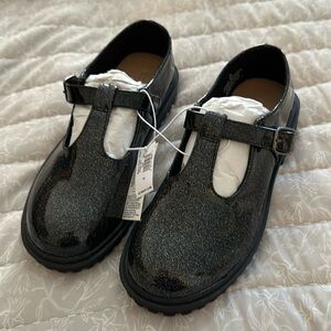 Old navy girls black shoes